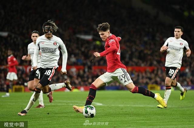 他的表現不 他的表現不